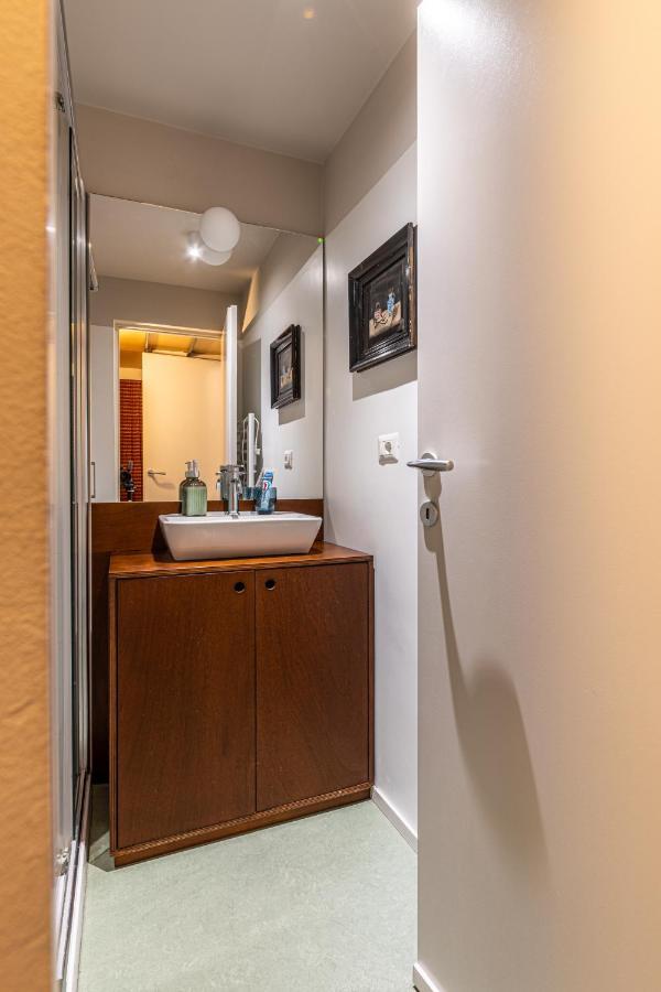 Xenia Apartments - Accogliente Pied-A-Terre Sui Navigli Milan Luaran gambar