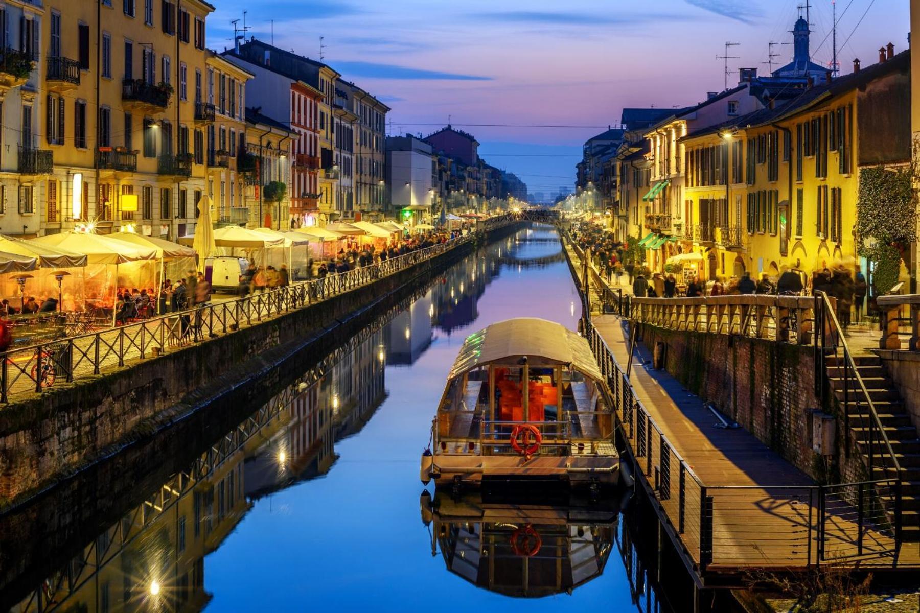 Xenia Apartments - Accogliente Pied-A-Terre Sui Navigli Milan Luaran gambar